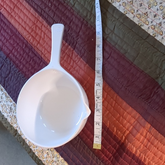 CORNING WARE* Cornflower white P-89-B 650ml handled lipped saucepan - Picture 3 of 7